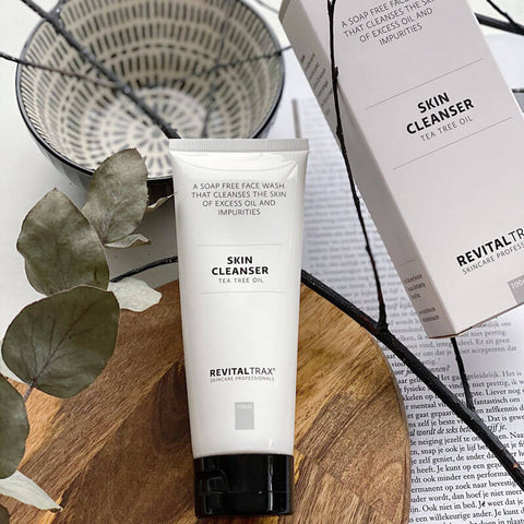 Nettoyant pour la Peau à l'huile d'Arbre à Thé